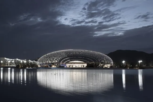 BIM Architecture | Combining with the National Geographic Information Governance Forum Deqing Forever Venue/Zhejiang New Year's Eve School Architectural Design and Research Institute Co., Ltd