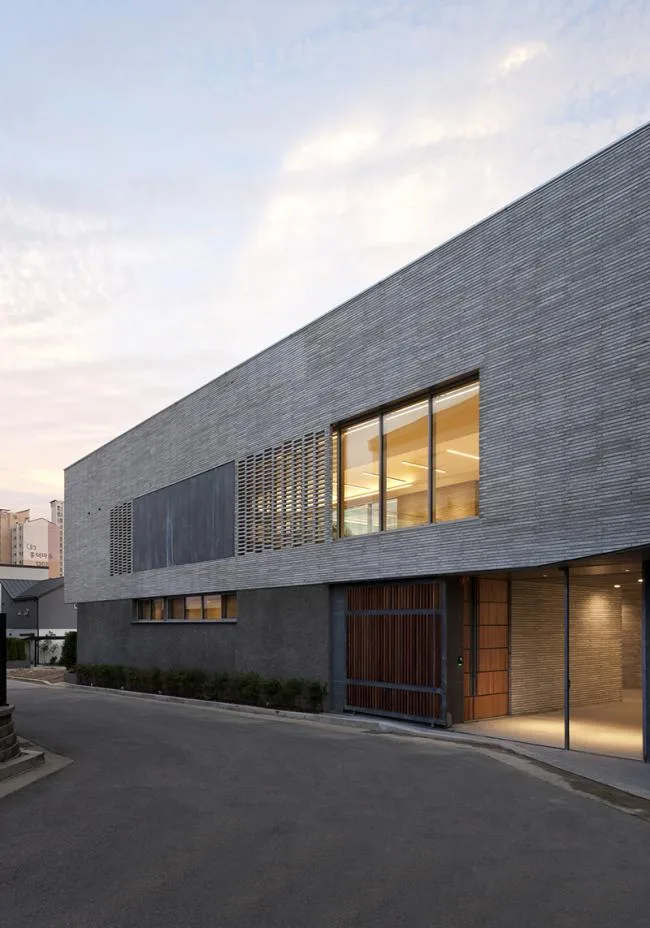 BIM architecture | Three courtyard houses/D • LIM architects