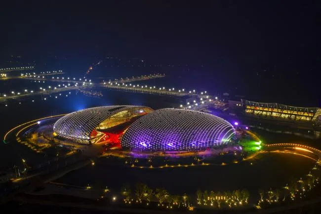 BIM Architecture | Combining with the National Geographic Information Governance Forum Deqing Forever Venue/Zhejiang New Year's Eve School Architectural Design and Research Institute Co., Ltd