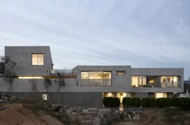 BIM Architecture: Three Courtyard Houses by D • LIM Architects-BIM WORLD