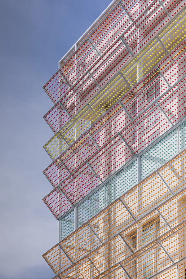 BIM Architecture | Dreamy Blue Playground: Overall Reform of Pujia Primary School and Pujia Campus/Metaphysics+Hangzhou Xiangdi Architecture