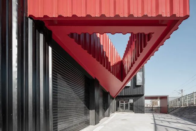 BIM Architecture | A Social Experiment for Car Enthusiasts, The Pit House Car Club/Building Up and Building Down Studio