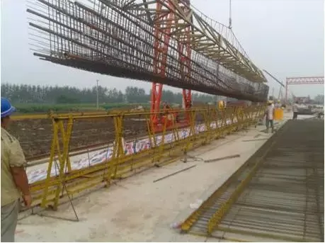 Prefabricated small box girder standardized construction, see how others do it!