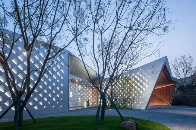BIM Architecture | Cliff Top, Grid Space - Chongqing Yulin Mansion Art Center/Chengzhi Design