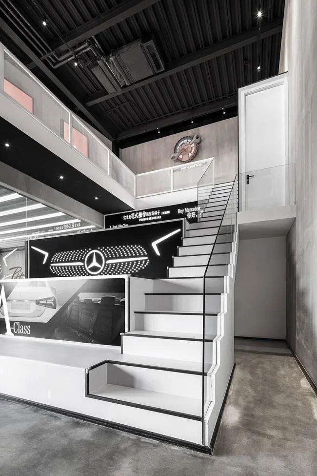 BIM Architecture | A Social Experiment for Car Enthusiasts, The Pit House Car Club/Building Up and Building Down Studio