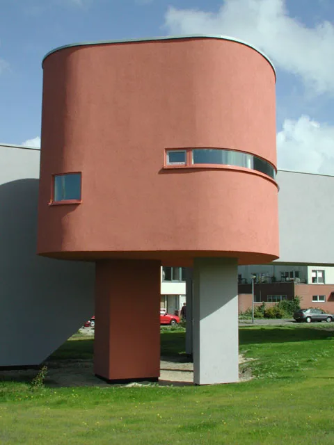 BIM Architecture | A Rebirth of Abandoned Design Years Later, a Stereoscopic Room Divided by a Giant Wall/Wall House 2