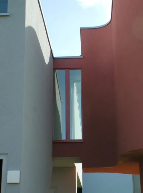 BIM Architecture | A Rebirth of Abandoned Design Years Later, a Stereoscopic Room Divided by a Giant Wall/Wall House 2