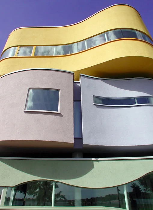 BIM Architecture | A Rebirth of Abandoned Design Years Later, a Stereoscopic Room Divided by a Giant Wall/Wall House 2