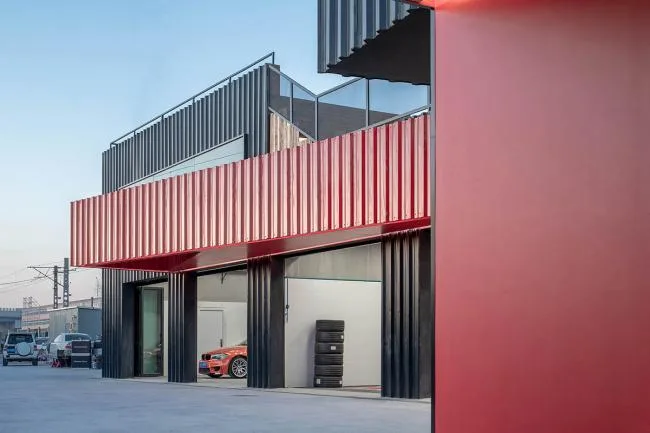 BIM Architecture | A Social Experiment for Car Enthusiasts, The Pit House Car Club/Building Up and Building Down Studio