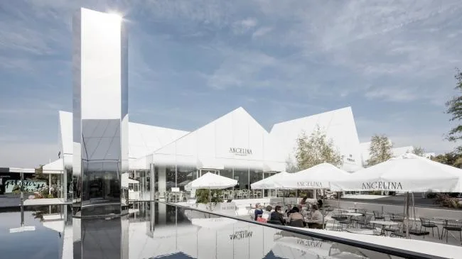BIM Architecture | Lyon Outlets in France, white chambers form villages/Gianni Ranaulo Design