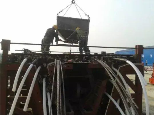 Prefabricated small box girder standardized construction, see how others do it!