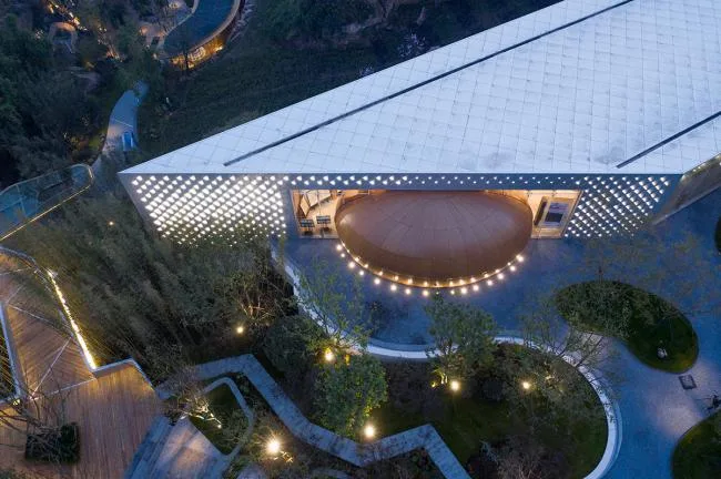 BIM Architecture | Cliff Top, Grid Space - Chongqing Yulin Mansion Art Center/Chengzhi Design