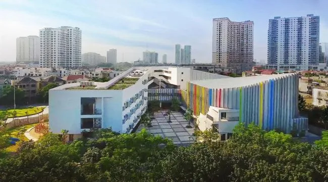BIM Architecture | Dynamic Green Dream Campus: Ecological Line School/1+1>2 Architects