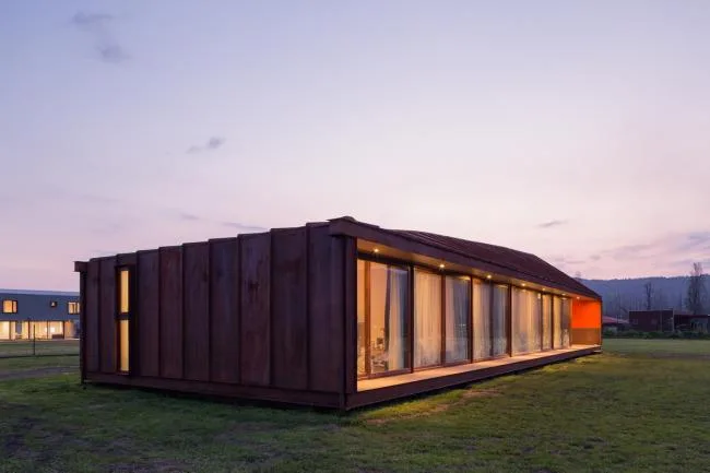BIM Architecture | Red Hut on Village Grassland: PH2 Room/DX Arquitectos