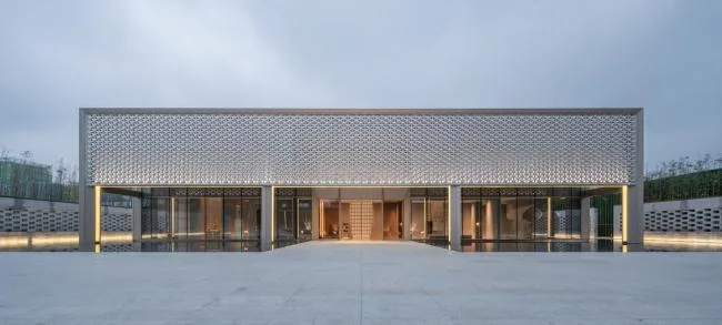 BIM Architecture | Green Pine and Cypress, Mirror Water Courtyard: Chongqing Vanke Emerald Park/Shanghai Riqing Architectural Design
