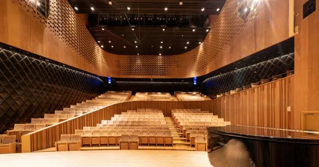 BIM Architecture | Like the free development and extension of banyan tree roots: Kaohsiung Art Center/Mecanoo