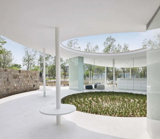 BIM Architecture | White Cool Hat on Sand Shore: Anaya Cafe/Odd