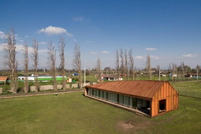 BIM Architecture | Red Hut on Village Grassland: PH2 Room/DX Arquitectos