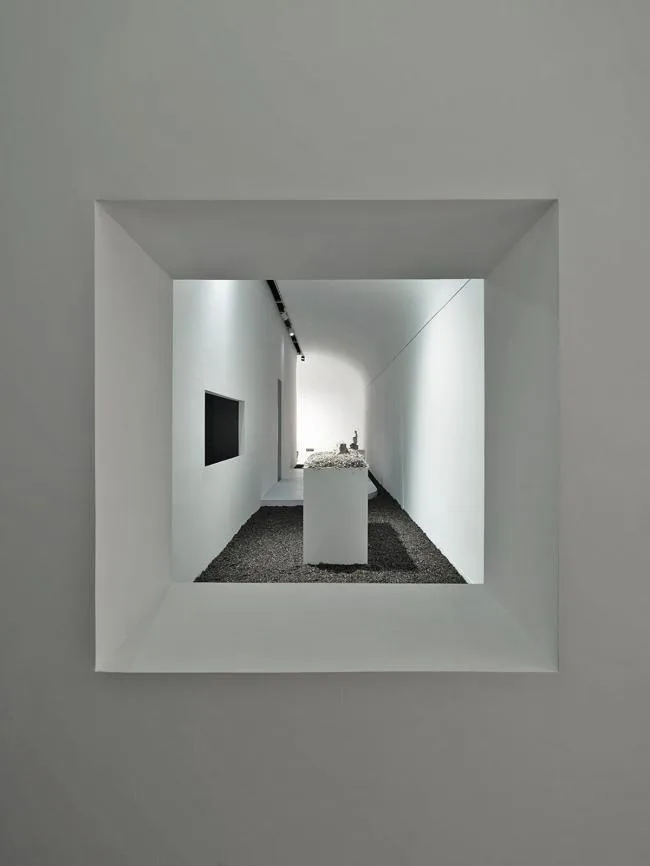 BIM Architecture | Beyond the Ordinary, Touching and Infecting Tranquility - Architectural Design for the Exhibition Space/Room of the Jiang Family Buddha Statue in Gusu