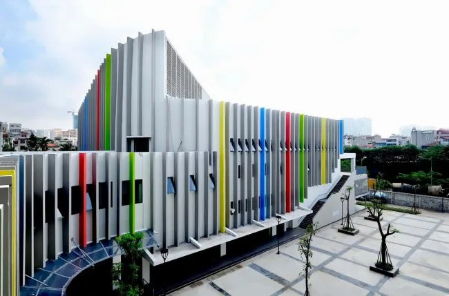 BIM Architecture | Dynamic Green Dream Campus: Ecological Line School/1+1>2 Architects
