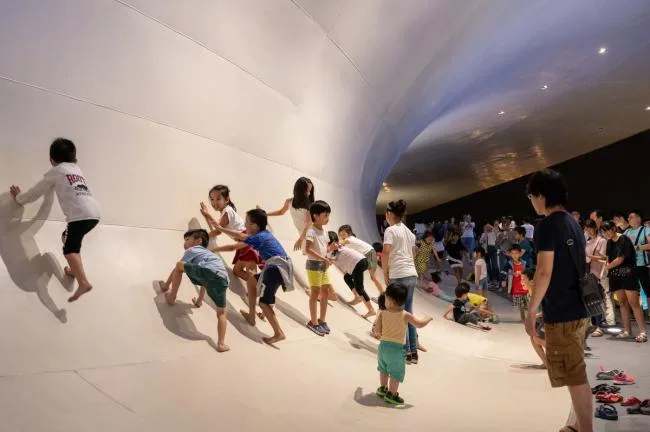 BIM Architecture | Like the free development and extension of banyan tree roots: Kaohsiung Art Center/Mecanoo