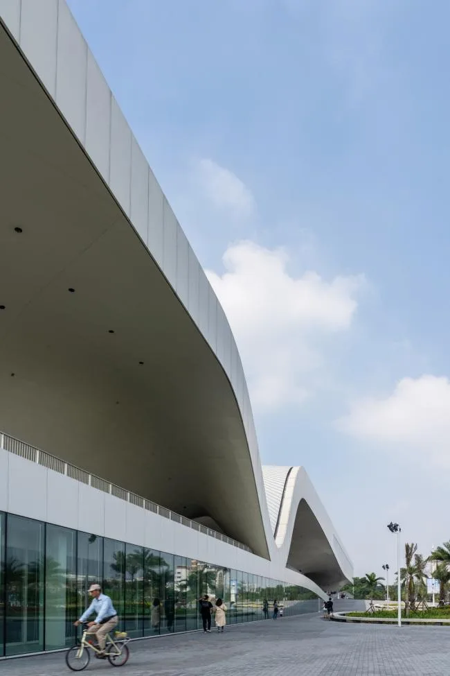BIM Architecture | Like the free development and extension of banyan tree roots: Kaohsiung Art Center/Mecanoo