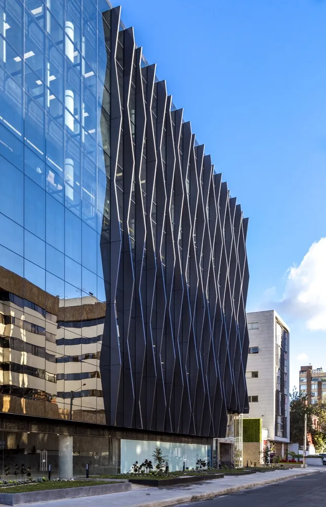 BIM Architecture | CORTEZZA Building, Wood Stone Dialogue with Nature/TERRANUM