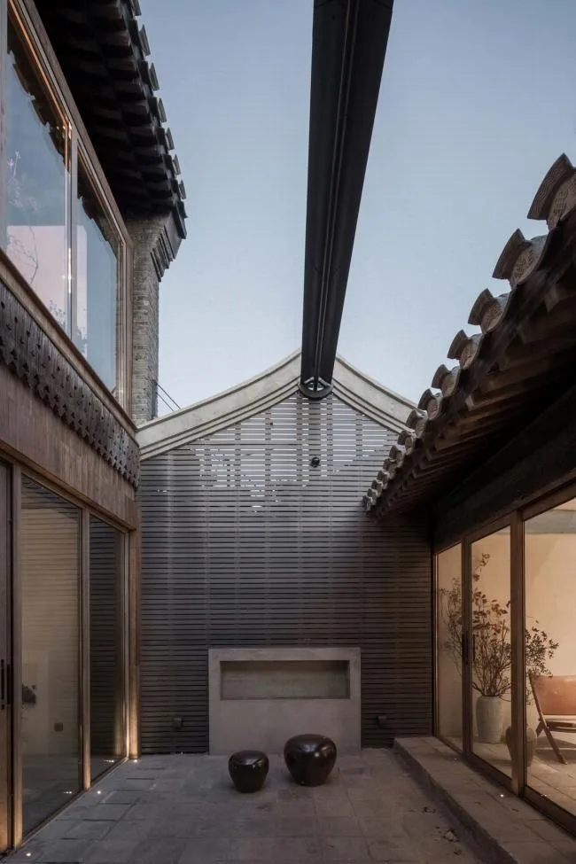BIM Architecture | Confidential Tavern in Old Beijing Hutongs: Courtyard Reform/IELTS Rui Design Seminar Room