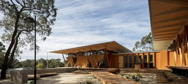 BIM Architecture | Transparent and Open, eagerly awaiting, leading innovation: Macquarie Year's Eve School Entrepreneurship Incubation Center/Architectus