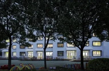 BIM Architecture: Pure Flower Garden Fortress at Shanghai Xuhui Technology Kindergarten by Yuan Xiuwan Architects-BIM WORLD