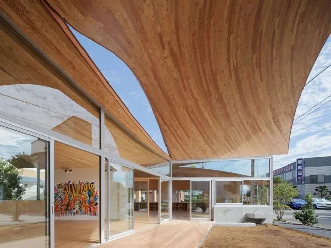 BIM Architecture | Under Mount Fuji, the gentle and charming curves: Toranoko Nursery/Takashige Yama * * * Office