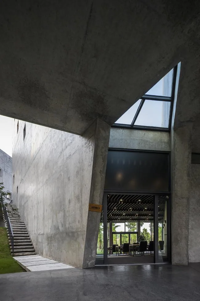 BIM Architecture | Scattered Light and Shadow, with Proper Opening and Closing: Viettel External Studio/Wu Zhongyi Architectural Firm