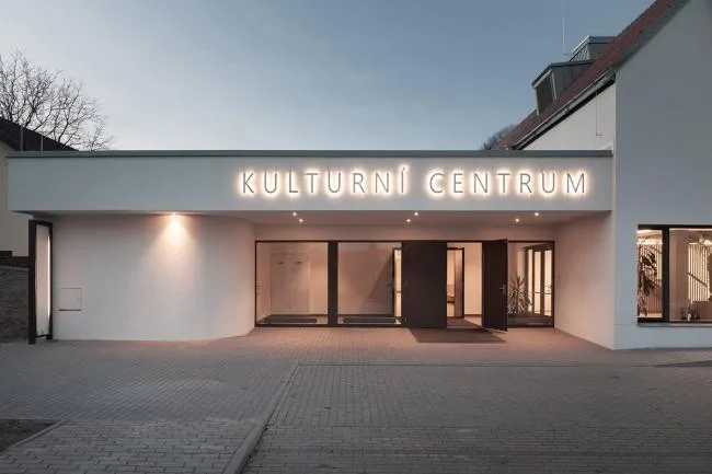 BIM Architecture | Píšť Town Information and Culture Center, Czech Republic/Knesl Kyncl Architects