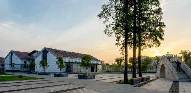 BIM architecture | Clear river water, lingering homesickness: reform of small town granary/Shanghai transportation year night study in the middle of urban space culture and science seminar