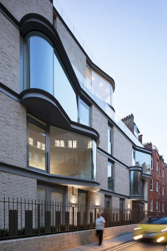 BIM Architecture | IV Castle Lane Apartment, Curved Corner Softening City Standard/DROO