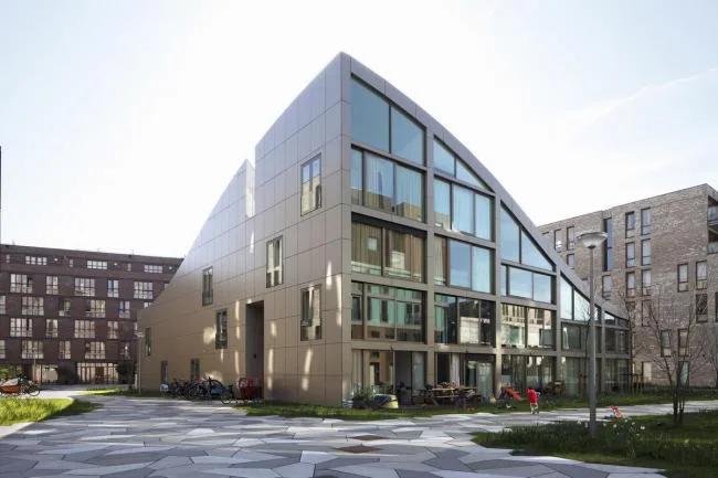 BIM Architecture | Like a Flag Dancing with the Wind: Dutch Hidden Delights Apartments/NL Architects