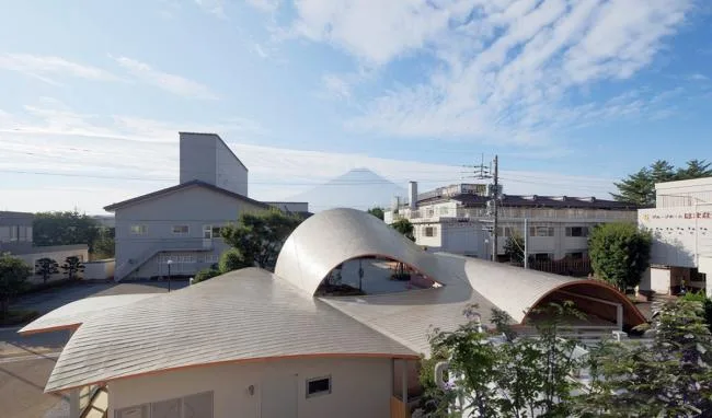 BIM Architecture | Under Mount Fuji, the gentle and charming curves: Toranoko Nursery/Takashige Yama * * * Office