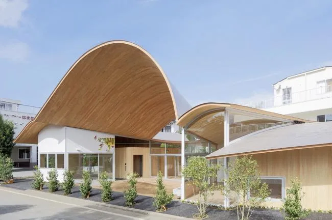 BIM Architecture | Under Mount Fuji, the gentle and charming curves: Toranoko Nursery/Takashige Yama * * * Office