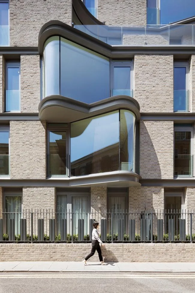 BIM Architecture | IV Castle Lane Apartment, Curved Corner Softening City Standard/DROO