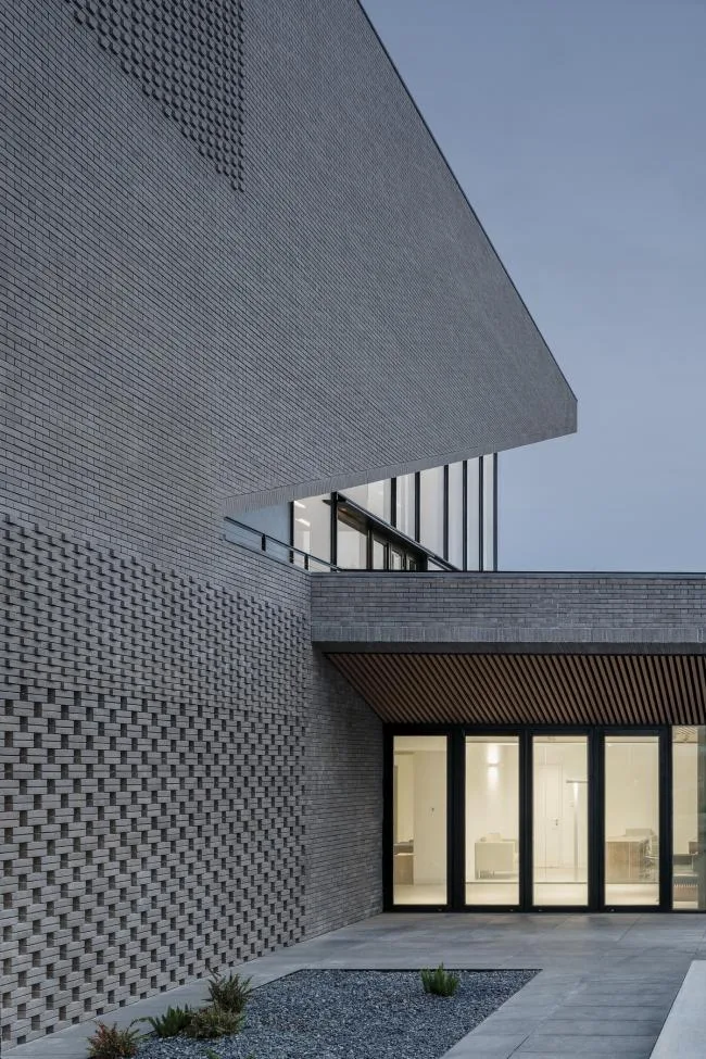 BIM architecture | Solid and profound, unique view of scenic spots: China Resources Group Archives/Studio Link Arc