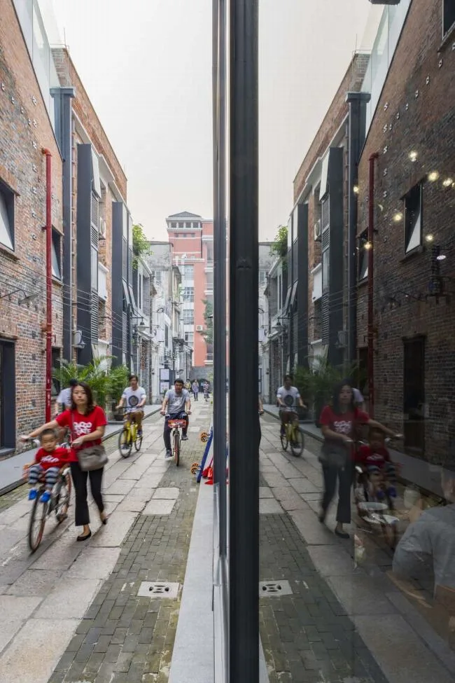 BIM Architecture | Xiguan Old Town Enning Road Yongqingfang Street Reform/Vertical Beam Society Architectural Design