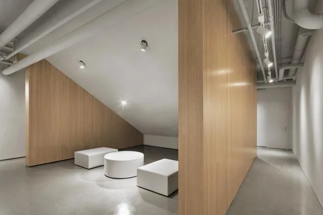 BIM Architecture | Arches and Mirrors: Endless Space of Virtual Reality Contrast/Panda Architecture