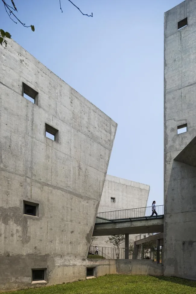BIM Architecture | Scattered Light and Shadow, with Proper Opening and Closing: Viettel External Studio/Wu Zhongyi Architectural Firm