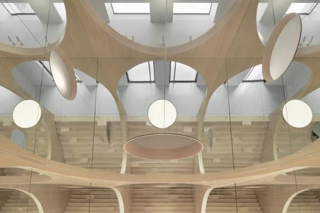 BIM Architecture | Arches and Mirrors: Endless Space of Virtual Reality Contrast/Panda Architecture