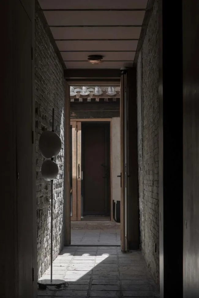 BIM Architecture | Confidential Tavern in Old Beijing Hutongs: Courtyard Reform/IELTS Rui Design Seminar Room