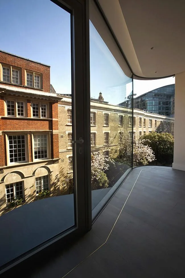 BIM Architecture | IV Castle Lane Apartment, Curved Corner Softening City Standard/DROO