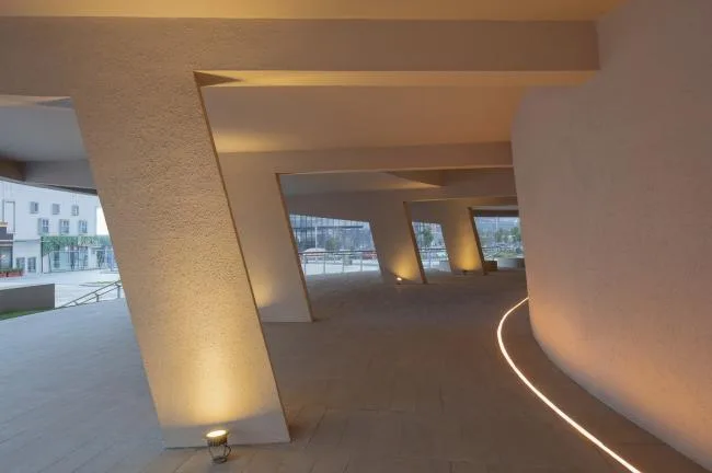 BIM Architecture | Quiet as a Virgin, Flowing with Light - China Textile City Fashion announces cinema/WAU Architecture Firm