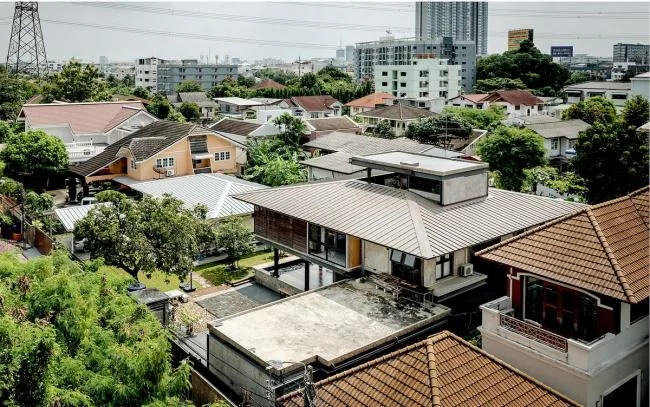 BIM Architecture | Thailand Room 713: Half Residential, Half Unelegant Scenery/Junsekino Architect and Design