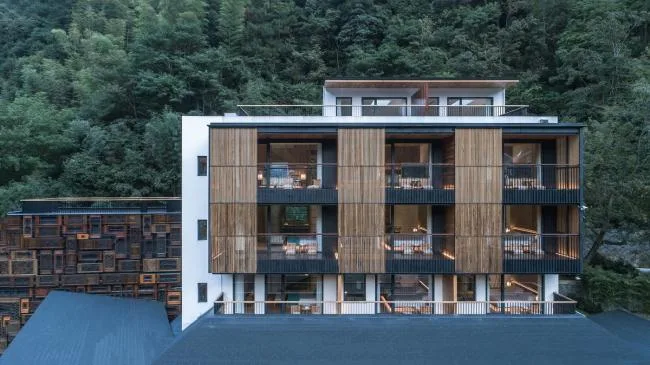 BIM Architecture | Revisiting Mountains and Rivers - Lin'an Yuleshan Housing Reform Design/Jiushe Construction Studio