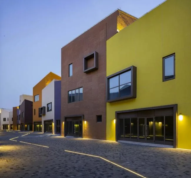 BIM Architecture | Taste of Old Market, Colors from Childhood Memories: Shanghai Lingang New City Community Trade Center/Shanghai Zhongfang Architectural Design